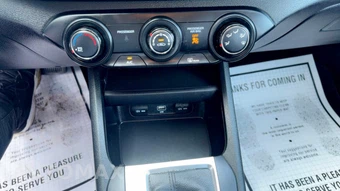 2022 Kia Forte LXS - miniatura 38
