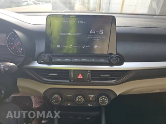 2022 Kia Forte LXS – miniatura 11
