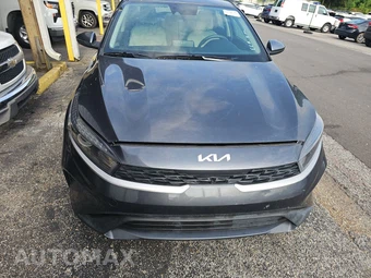 2022 Kia Forte LXS – miniatura 2