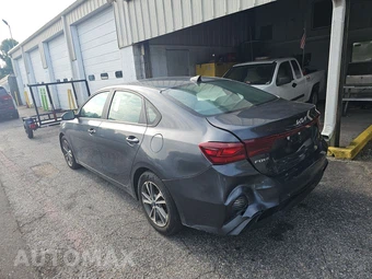 2022 Kia Forte LXS – miniatura 6