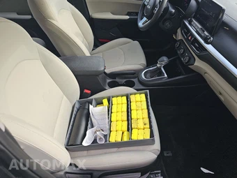 2022 Kia Forte LXS – miniatura 8
