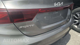 2022 Kia Forte LXS - miniatura 22