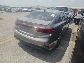 2022 Kia Forte LXS - miniatura 4