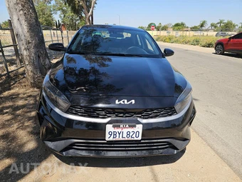 2022 Kia Forte LXS – miniatura 2