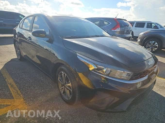 2022 Kia Forte LXS - miniatura 3