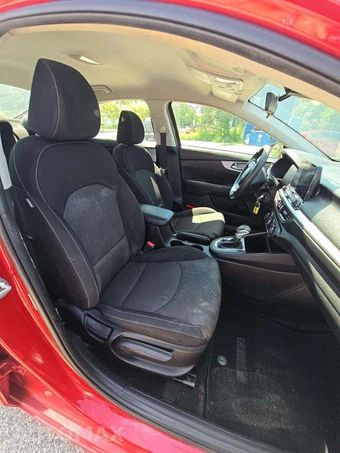 2022 Kia Forte LXS – miniatura 14