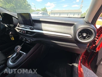2022 Kia Forte LXS – miniatura 15