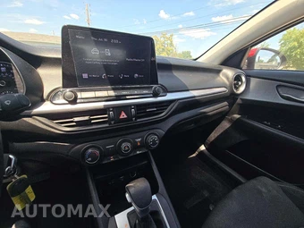 2022 Kia Forte LXS – miniatura 7