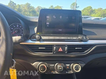 2022 Kia Forte LXS - miniatura 10