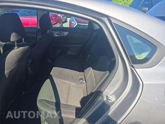2022 Kia Forte LXS - miniatura 13