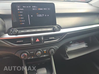 2022 Kia Forte LXS – miniatura 11