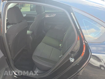 2022 Kia Forte LXS – miniatura 13