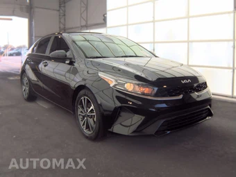 2022 Kia Forte LXS – miniatura 3