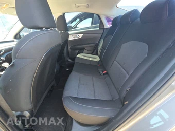 2022 Kia Forte LXS - miniatura 13