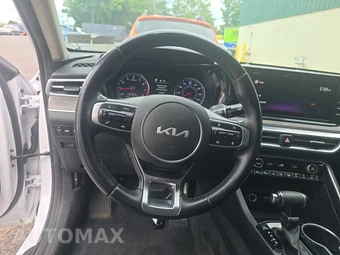 2022 Kia K5 EX - miniatura 10