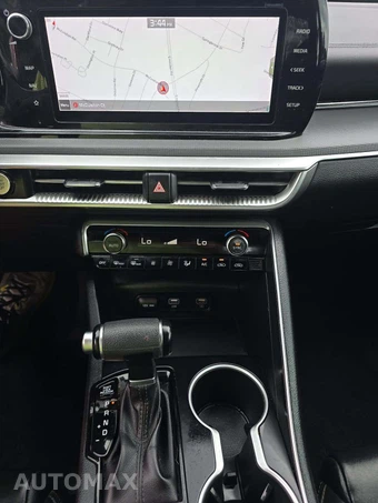 2022 Kia K5 GT-Line – miniatura 10
