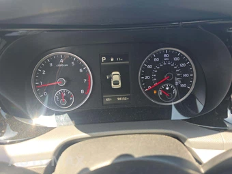 2022 Kia K5 GT-Line - miniatura 9