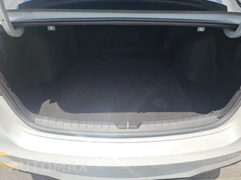 2022 Kia K5 GT-Line – miniatura 17