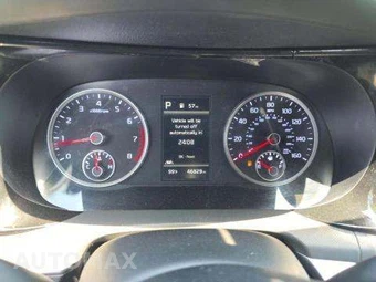 2022 Kia K5 GT-Line - miniatura 9