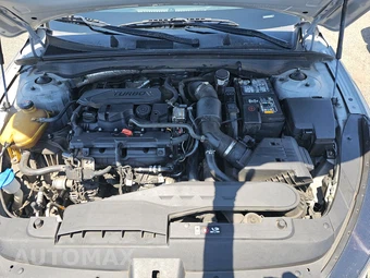 2022 Kia K5 GT-Line – miniatura 15