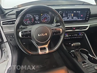 2022 Kia K5 GT-Line – miniatura 8
