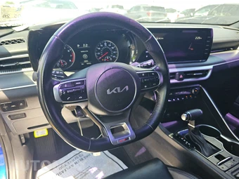 2022 Kia K5 GT-Line - miniatura 10