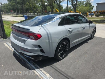 2022 Kia K5 GT-Line – miniatura 4