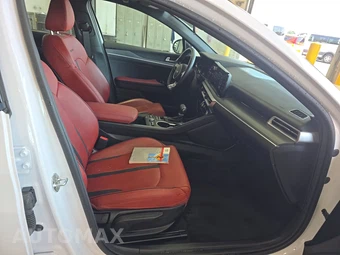 2022 Kia K5 GT-Line - miniatura 8