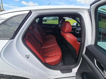 2022 Kia K5 GT-Line - miniatura 13