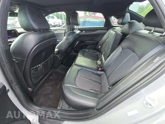 2022 Kia K5 GT-Line – miniatura 13