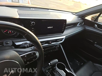 2022 Kia K5 GT-Line - miniatura 11