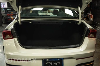 2022 Kia K5 GT-Line - miniatura 7