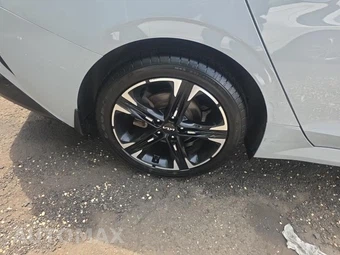 2022 Kia K5 GT-Line - miniatura 10