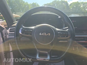 2022 Kia K5 GT-Line – miniatura 10