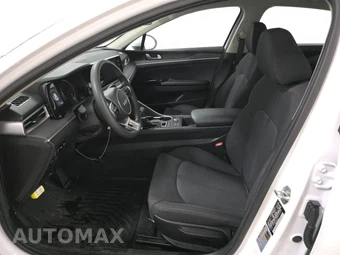 2022 Kia K5 LX - miniatura 7