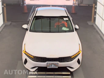 2022 Kia K5 LXS - miniatura 2