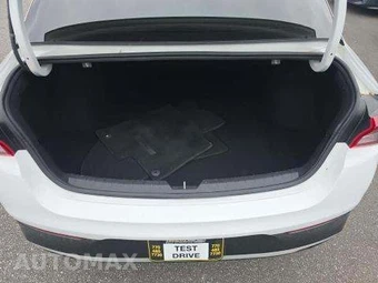 2022 Kia K5 LXS - miniatura 14