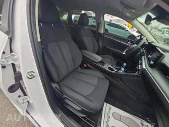2022 Kia K5 LXS - miniatura 18