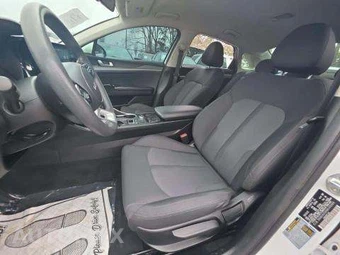 2022 Kia K5 LXS - miniatura 6