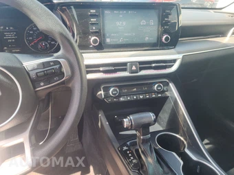 2022 Kia K5 LXS - miniatura 11