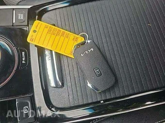 2022 Kia Niro EV EX – miniatura 8