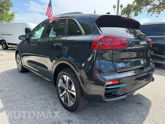 2022 Kia Niro EV EX - miniatura 8