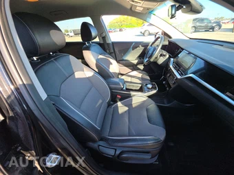 2022 Kia Niro EV EX - miniatura 8