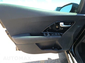 2022 Kia Niro EV S – miniatura 9
