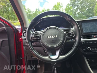 2022 Kia Niro LXS – miniatura 10