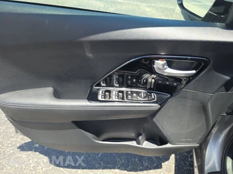 2022 Kia Niro Plug-In Hybrid EX Premium - miniatura 9