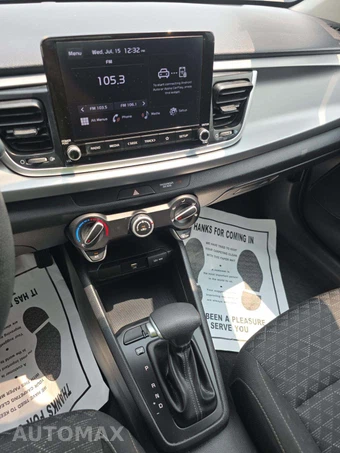 2022 Kia Rio LX Sedan – miniatura 10