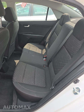 2022 Kia Rio LX Sedan – miniatura 13