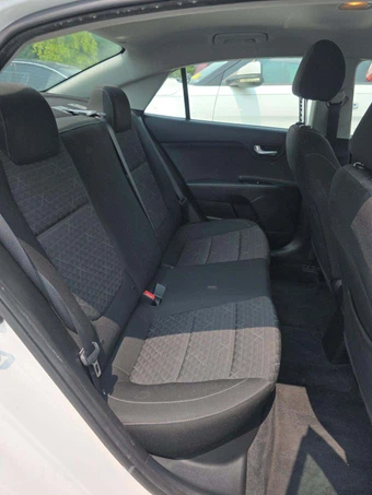 2022 Kia Rio LX Sedan – miniatura 16