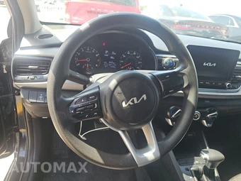 2022 Kia Rio LX Sedan - miniatura 10
